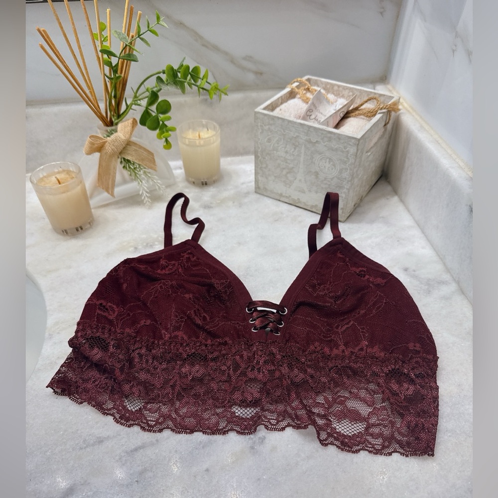 Guess Lace Crisscross Strappy Bralette